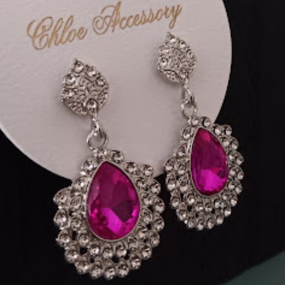 CHLOE ACCESSORY Glamorous Silver Fuchsia/Clear Crystal Pear Shaped Drop Earrings - Picture 1 of 4